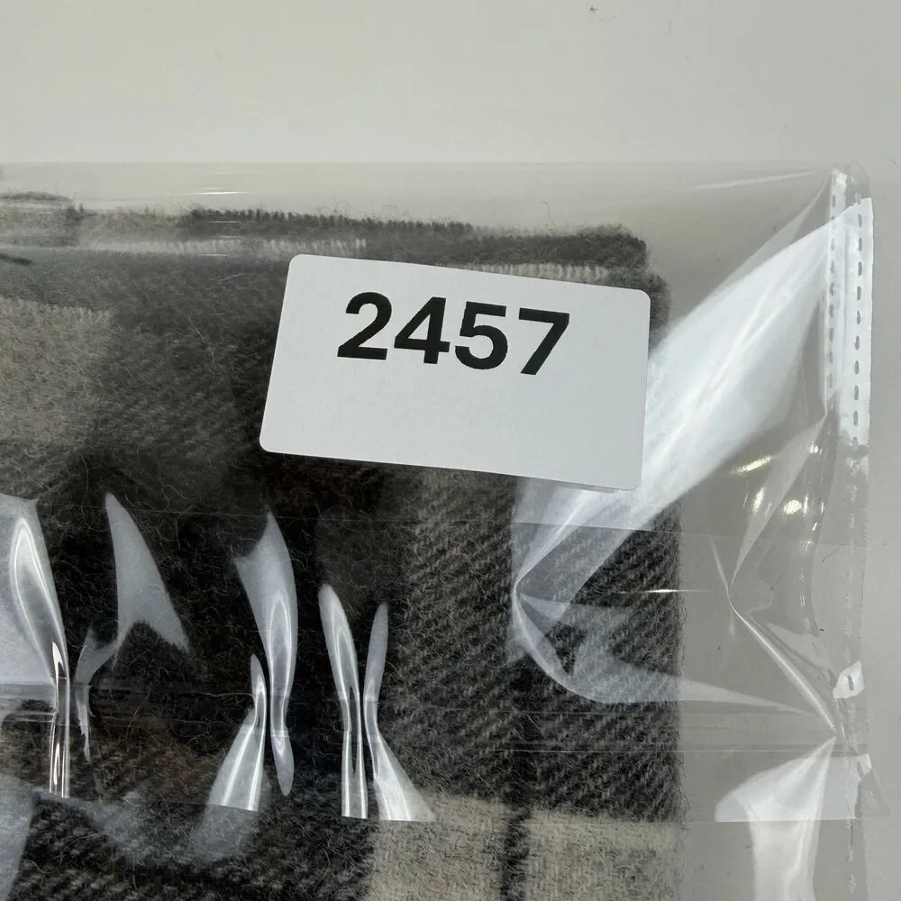 Kiltane Of Scotland  Lambswool Fringe Scarf Black Grey Plaid 11 x 62 Preppy